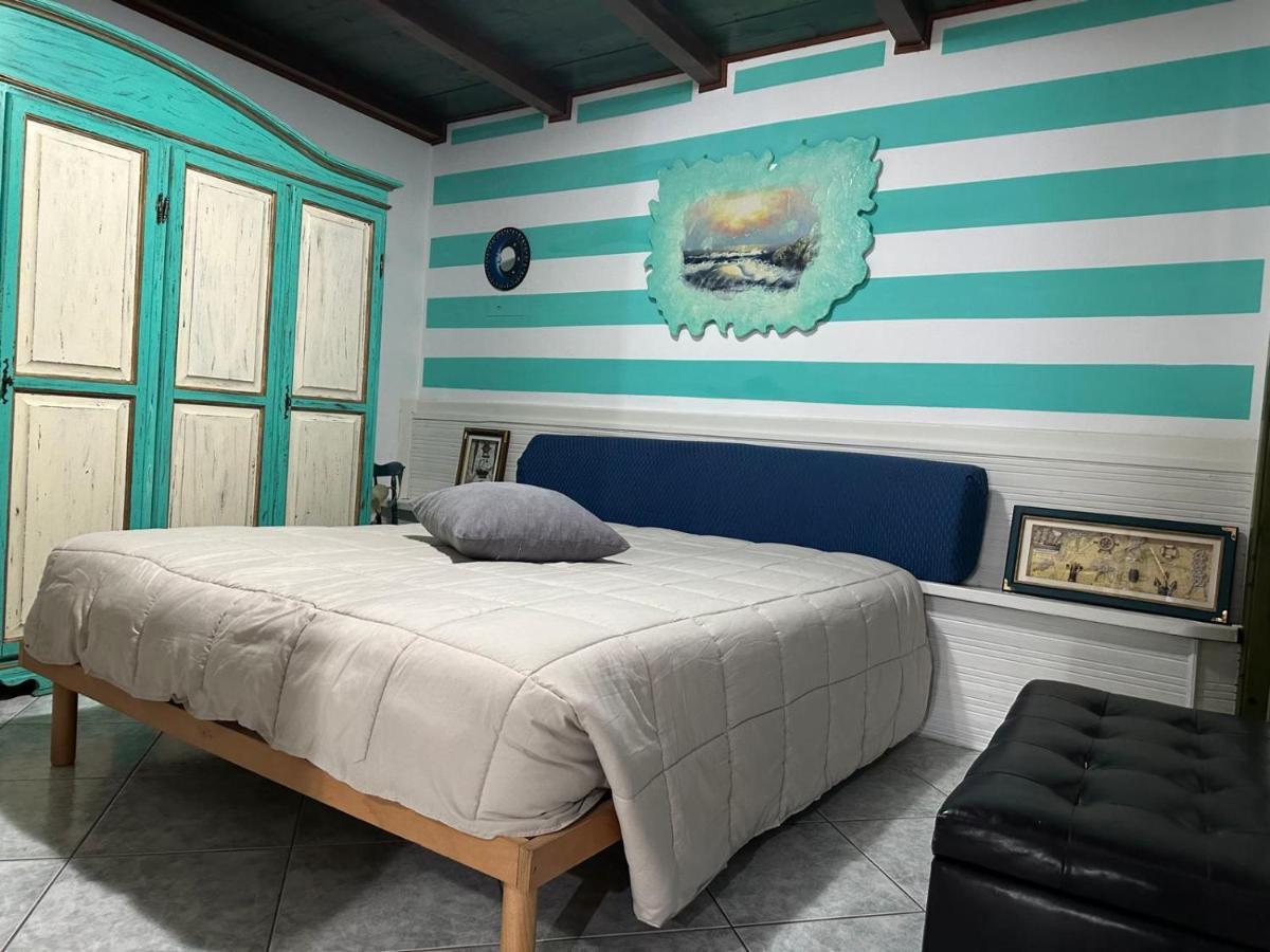 Appartamento Picasso กาลาโกโนเน ภายนอก รูปภาพ