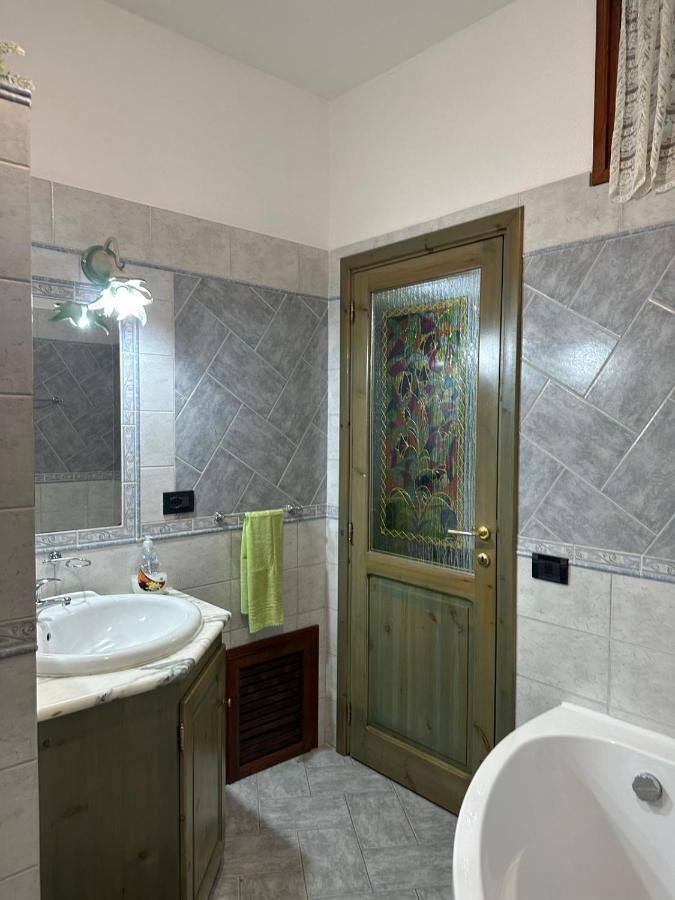 Appartamento Picasso กาลาโกโนเน ภายนอก รูปภาพ